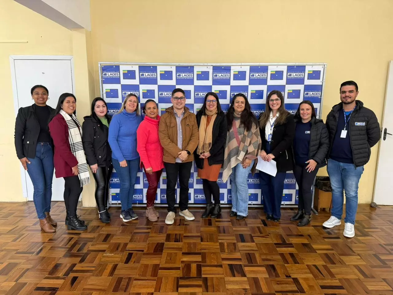 Prefeitura de Lages empossa novos professores do quadro efetivo