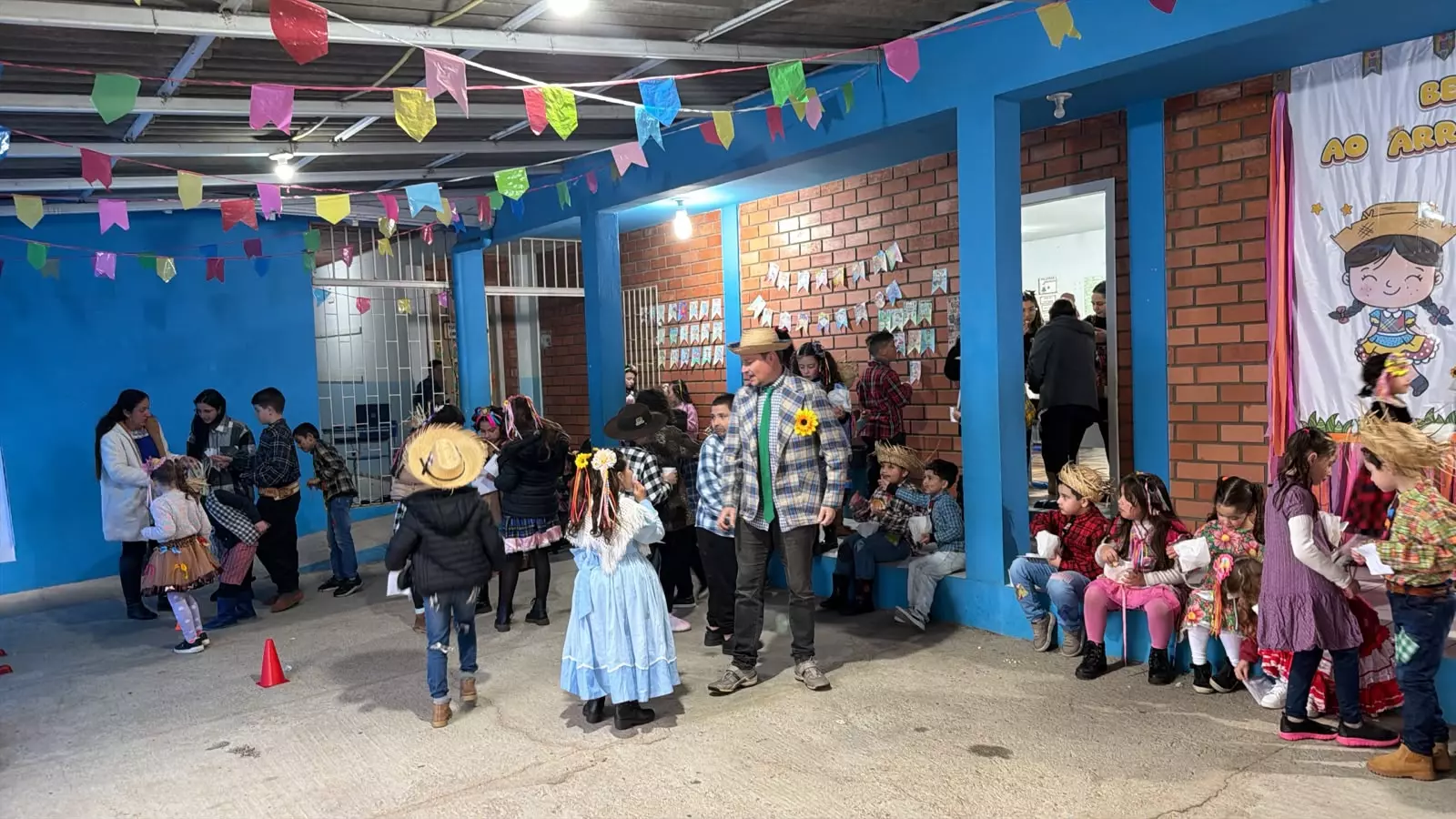 Festas Julinas mobilizam unidades de ensino municipais durante Sábado Letivo
