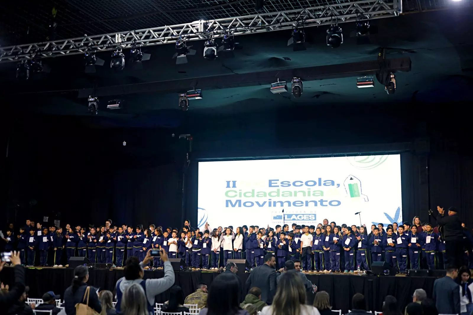 II Feira Escola, Cidadania e Movimento é aberta em Lages com projetos de 99 unidades de ensino municipais